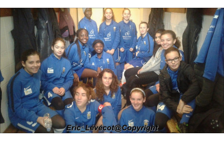 U16F : &quot;Un amical rugueux...&quot;