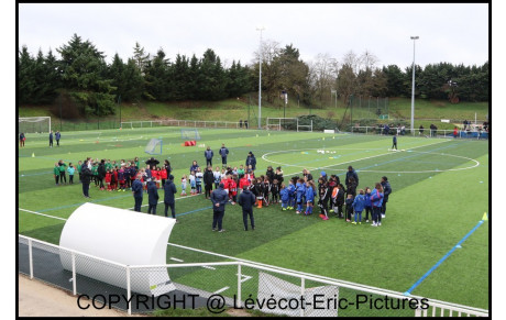 Ecole de Football : &quot;Cinq pipelettes au Haras Lupin...&quot;